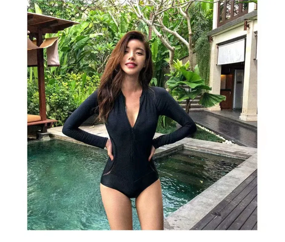 بدلة غطس نسائية متواضعة من قطعة واحدة - 2025 نمط كوري جديد سريع الجفاف وأكمام طويلة واقي من الطفح الجلدي للسباحة اليومية في الربيع الساخن