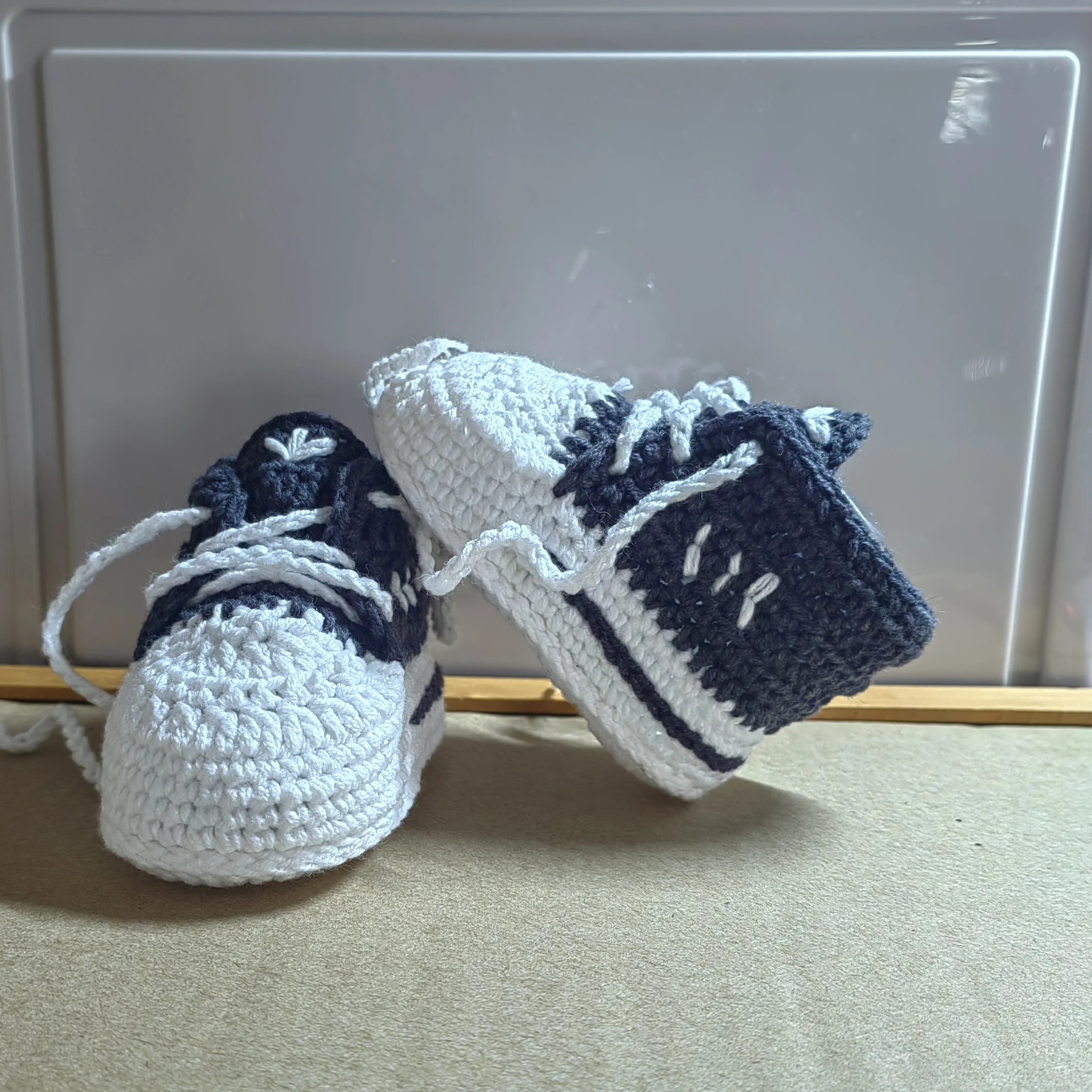 Newborn Baby Shoes Handmade Infant Boy Girl Boots Mittens Knitted Fashion Kid Clothing Accessories