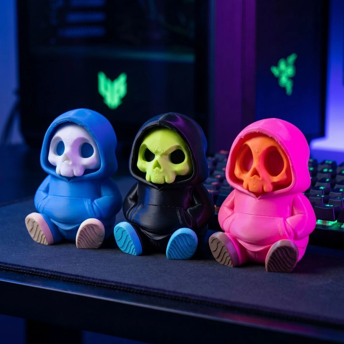 3D Printed Cute Skeleton Figurine Chibi Desk Decor Statue Spooky Halloween Ornament Gift For Home Office Desktop Decoration