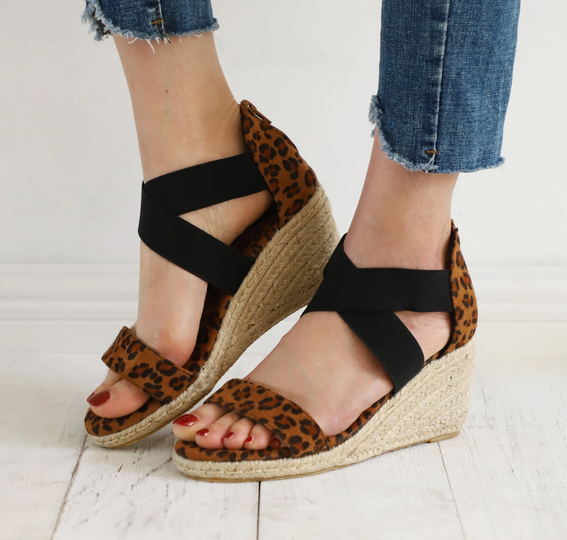 Women Wedge Sandals Peep Toe Cross-tied Sandal Leopard Woman Platform Shoes Fashion Summer Espadrilles High Heel Shoes for Lady