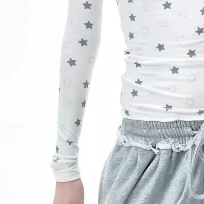 

Футболка Onalippa 2026 с принтом звезд, длинными рукавами, милым дизайном с вышивкой в виде крыльев ангела, осенняя, приталенная, стройнящая, стильный топ