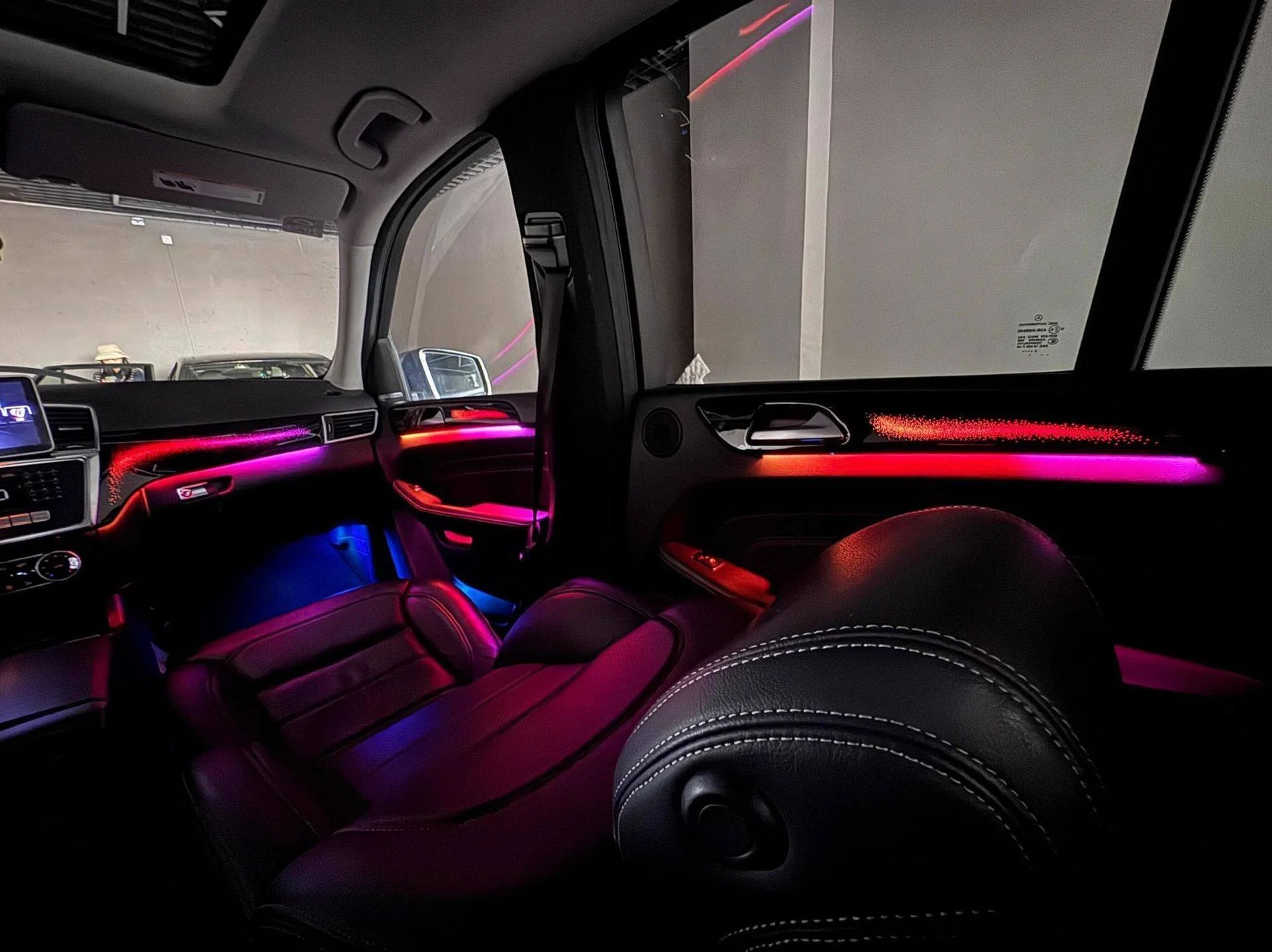 SJC Dynamic Piano Black Car LED Ambient Light for Mercedes  X166 ML/GL/GLE/GLS Auto Car Accessories Interior Decoration