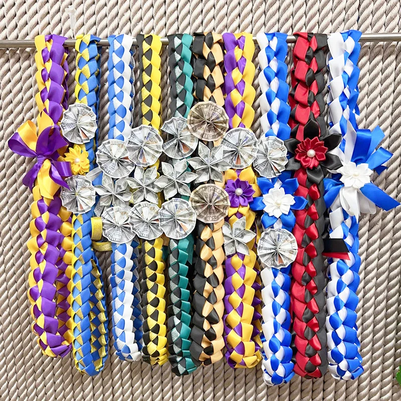 2025 hand woven ribbon lei, embellished with USD pattern flowers suitable for student graduation ceremonies or parties