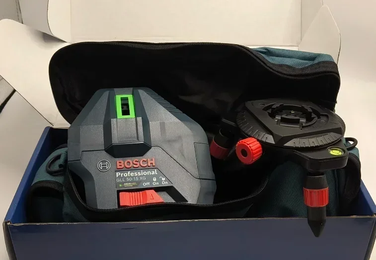 Bosch GLL 50-15 XG Green Cross Line Laser Level,15M Self-Leveling Laser Level with Plumb Point for Construction Layout Measuring