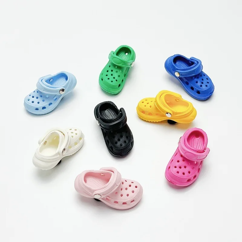 2Pcs Mini Cute Small Shoe Charms DIY Clogs Shoe Pins Universal Kids Shoes Decorative Accessories