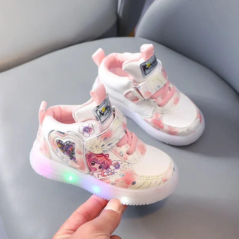 2024 Girls Hot Selling Four Season Cartoon Princess Sneaker Children Casual LED Luminous Sport Shoes Winter Light Up Shoes