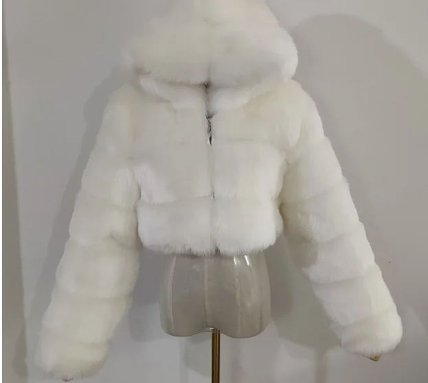 2023 NEW Women Fox Fur Coat Thick Warm High Quality Full Sleeves New Natural Fur Fashion Hooded Short Jacket