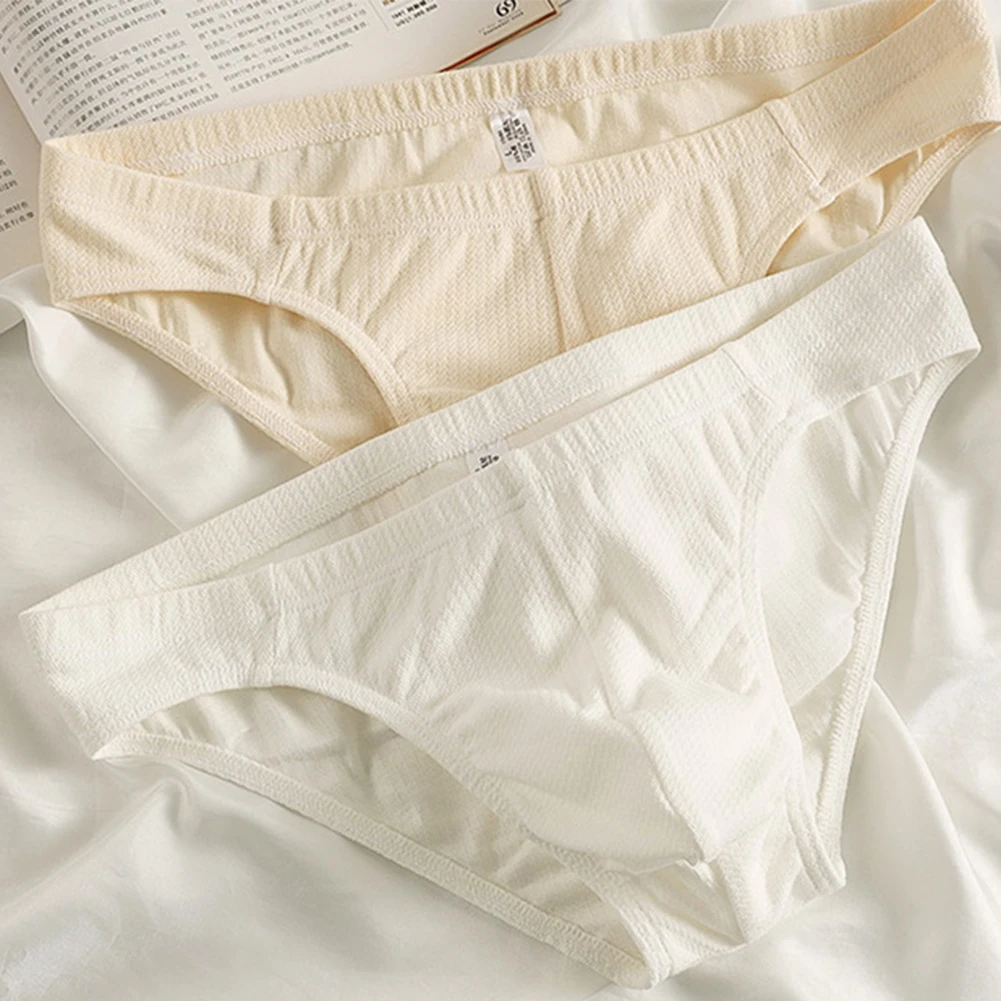 Men's Breathable Cotton Underwear Briefs Solid Color Comfortable Fit Panties Soft Stretch Material Classic Style for Daily Use