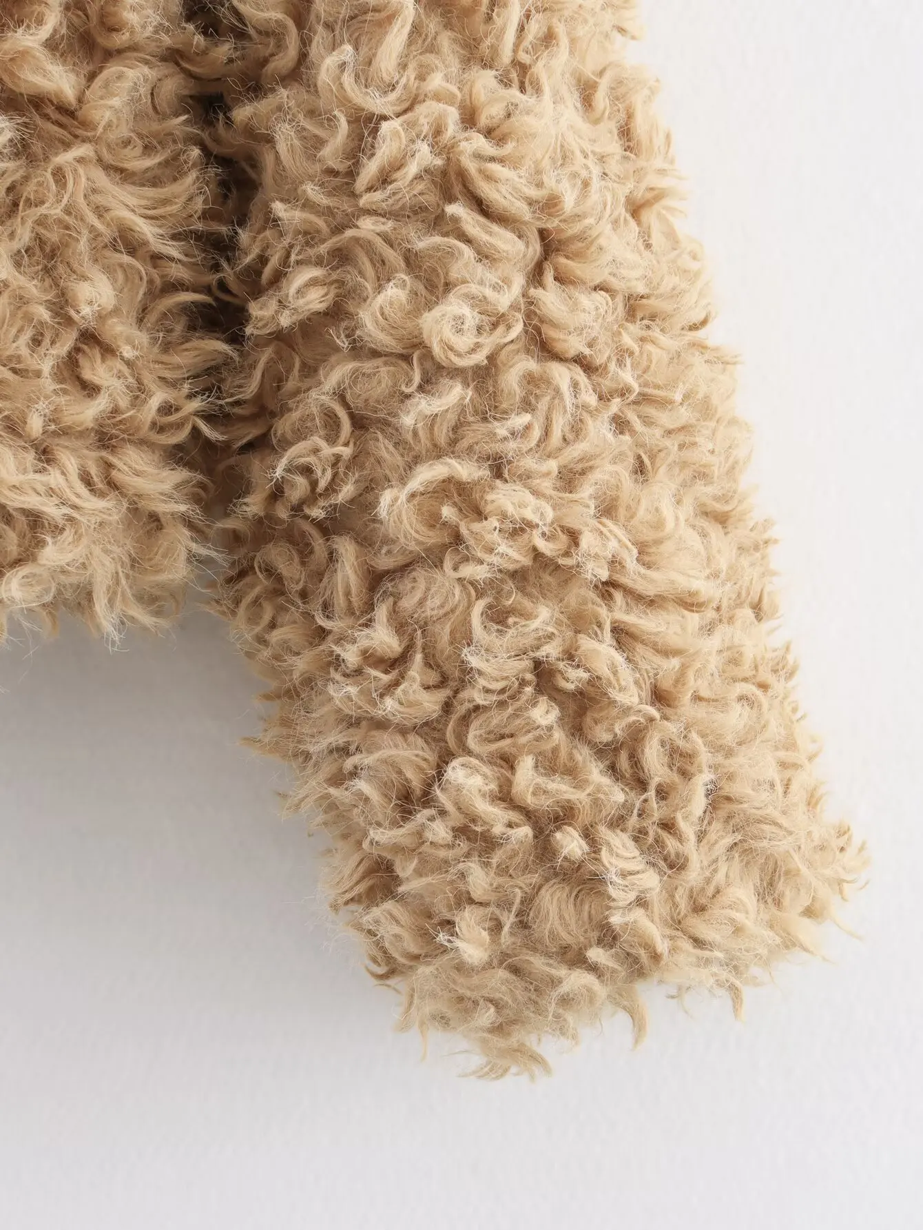 DiYiG  WANITA Musim Gugur 2025 Jaket Bulu Imitasi Model Baru yang Modis, Jaket Kancing Kerah Lapel Lengan Panjang, Jaket Serbaguna, Pakaian Luar Wanita