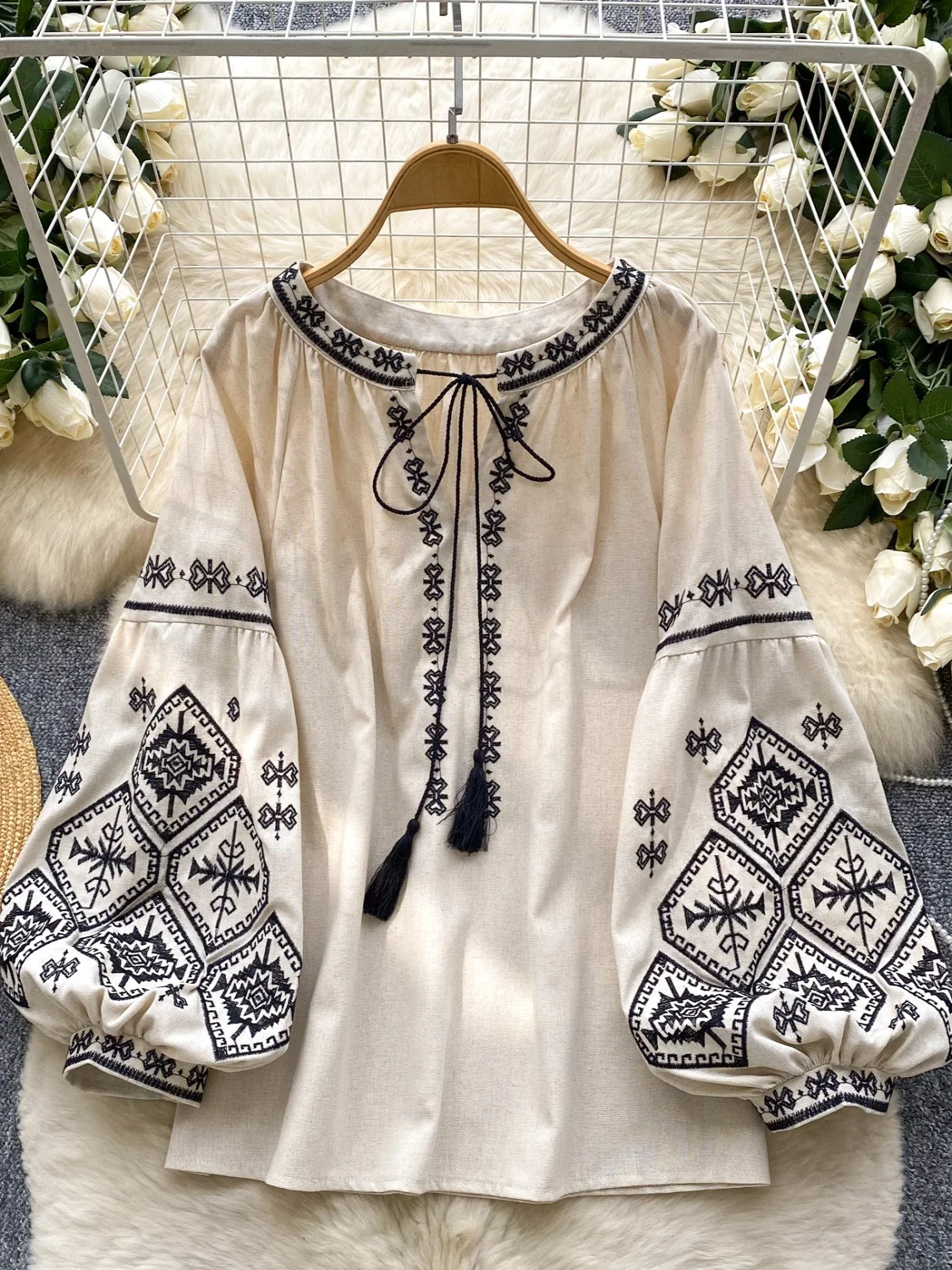 

Женский свободный фонарь в стиле ретро с тяжелой вышивкой, винтажный дизайн, летний топ, корейская длинная блузка све