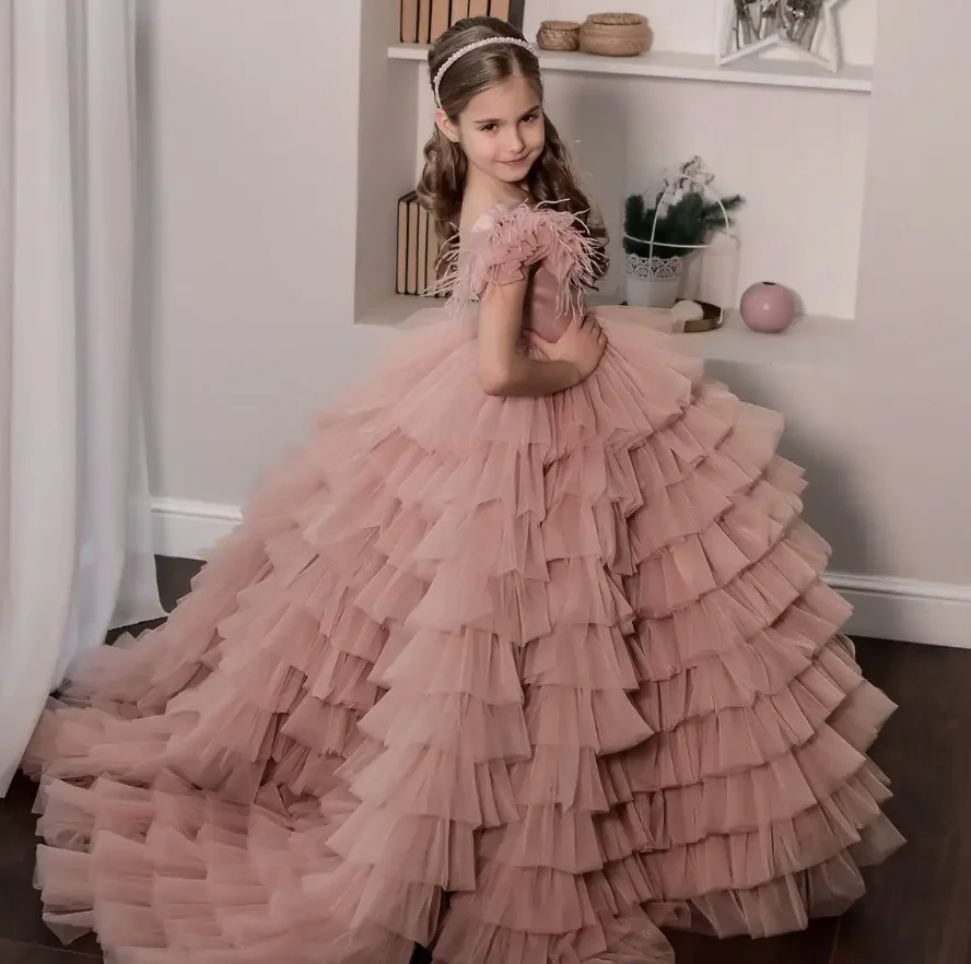 

Pink Ball Gown Flower Girl Dresses For Wedding Feather Sleeve Tiered Ruffles Girls Pageant Dress Kids Birthday Gowns