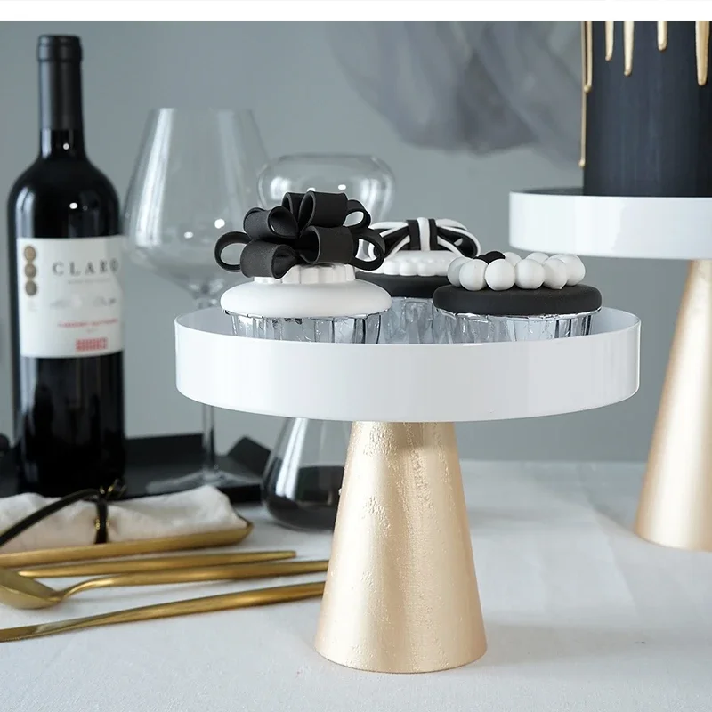 Nordic Metal Cake Dessert Plate Simple Home Snack Candy Lipstick Jewellery Tall Storage Tray Modern Decoration Accessories