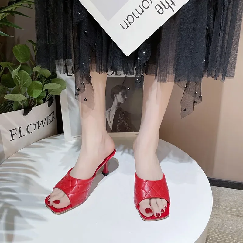 

Летние швейные женские тапочки размера плюс 202, уличные лаконичные шлепанцы на тонком каблуке, модные повседневные модельные сандалии