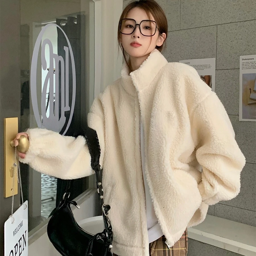 

2024 New Spring and Autumn New Embroidered Letter Loose Stand Collar Thick Lamb Fleece Coat for Women, Warm Lamb Fleece for Men