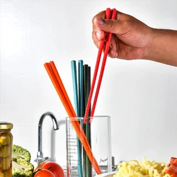 1Pair Silicone Chopsticks Set Japanese Non-slip Chopsticks Noodle Sushi Food Chop Stick Kitchen Tableware Set Gift Dinnerware