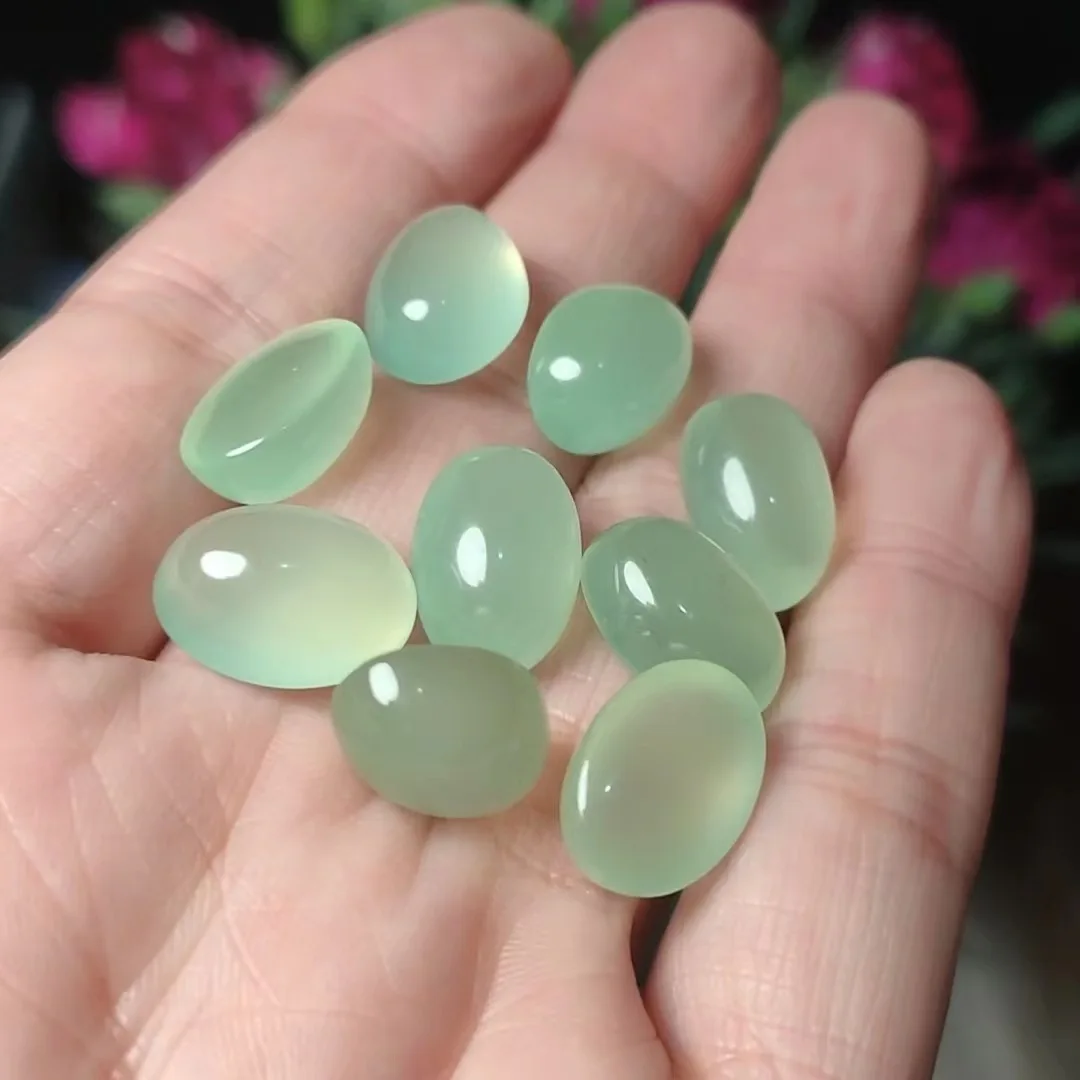 Wholesale 4pcs/pack Natural Light Green Agate Carnelian 8x10mm 12x16mm 13x18mm Oval,8mm Round Gemstone Jewlery Cabochon for Ring