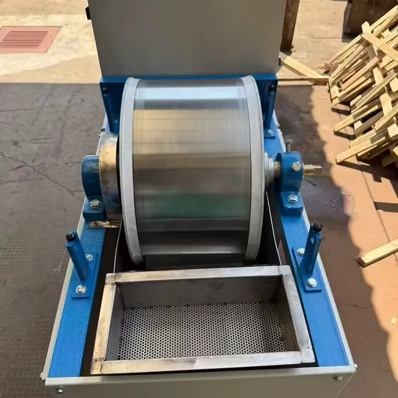 i 260mT Wet Drum Magnetic Separator XCRS74-400x240 Lab Testing Magnetic Separator Machine Magnetic Separator Manufacturer