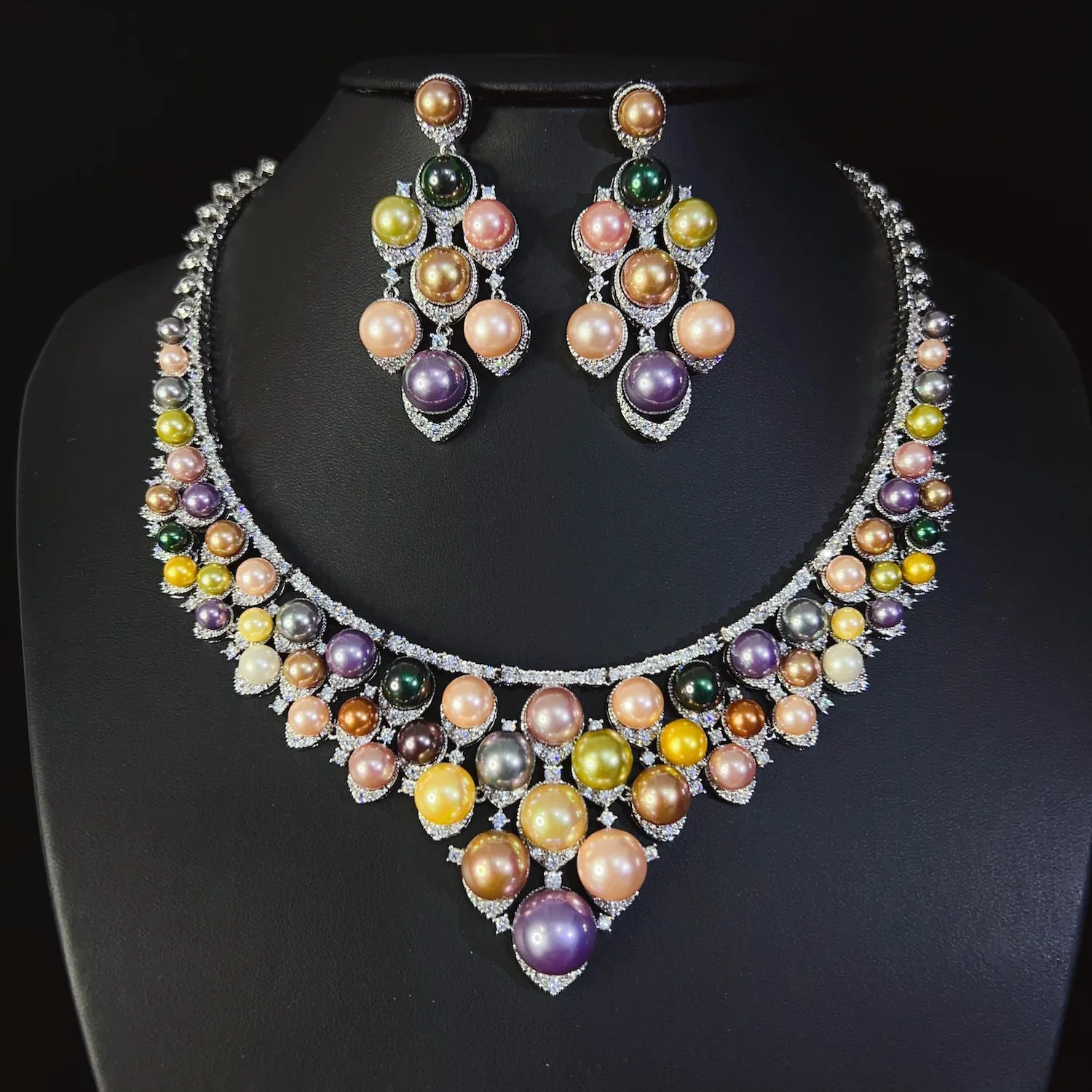 Fashion Luxury Stereo Exquisite Colored Pearl Necklace and Earrings Jewelry Suitable for Wedding Bridal Ball Accessories M-1155