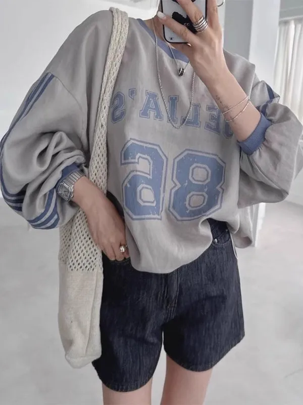 

Ретро-худи с американским буквенным принтом и полосками, женская осенняя новинка, свободный крой, модный свитшот с круглым вырезом