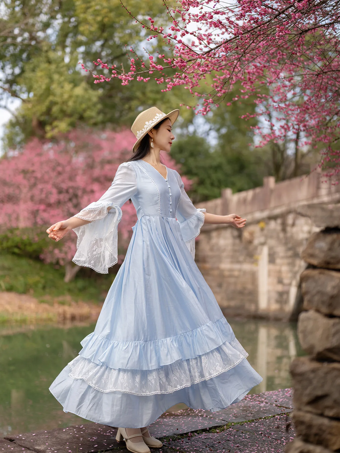 

TIYIHAILEY Womens Summer Flare Full Sleeve Blue Dresses Lace Patchwork S-XL Ruffles V-Neck 2026 New Fashion Lace Up Spring