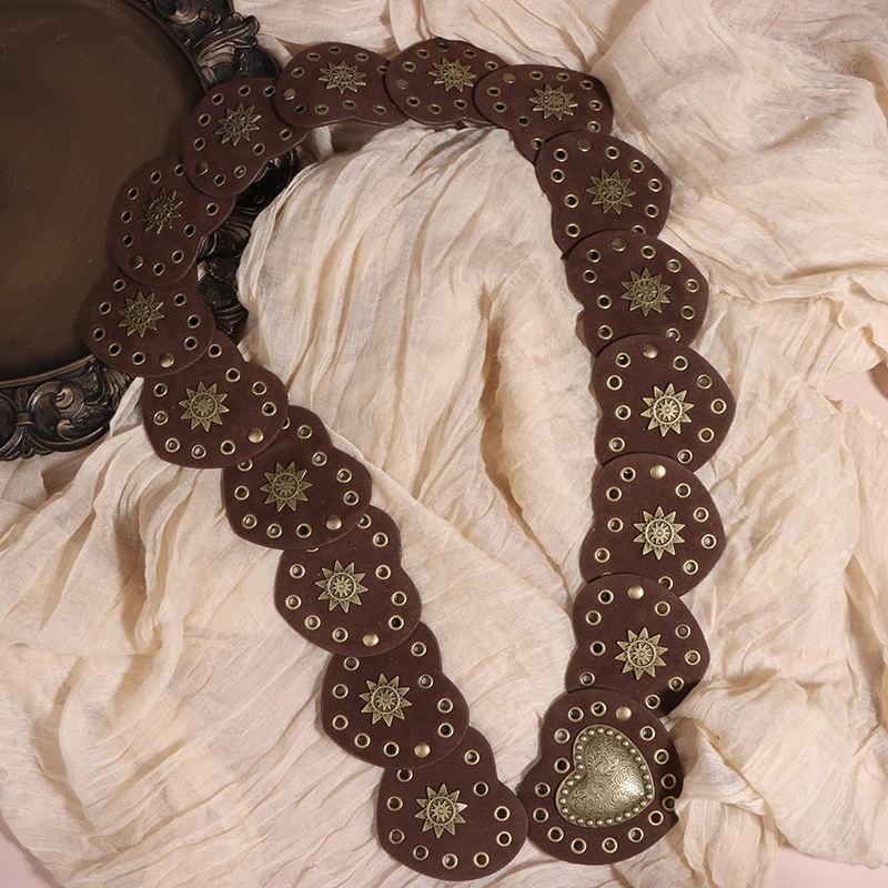 Cinturón de PU con hebilla de corazón grande Retro para mujer, cinturón de mezclilla occidental, remaches anchos, cinturón decorativo Steampunk, alta calidad