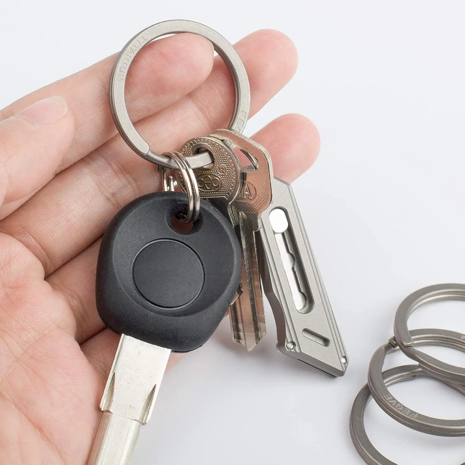 FEGVE Titanium Key Rings Split Rings 4 Packs, for Home Car Keys Organization, titanium key ring for men