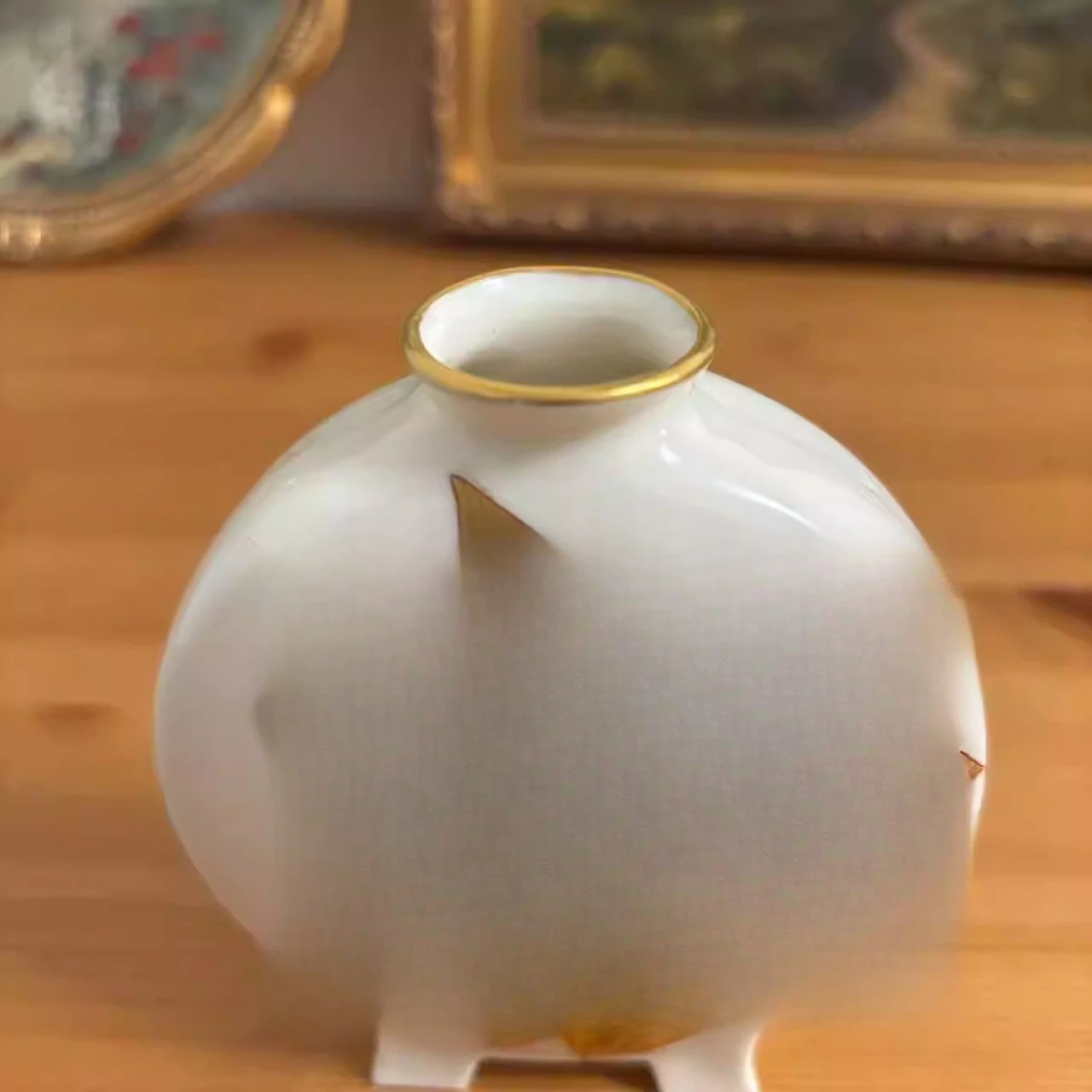 Antique hand-painted morning glory insect vase, tabletop ornament
