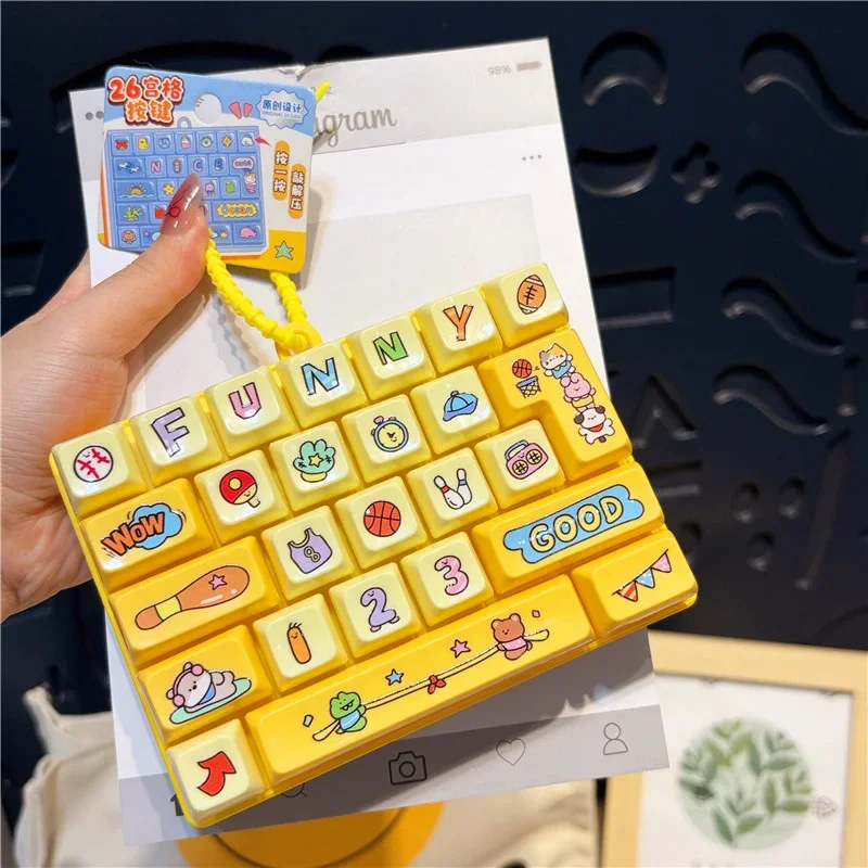 Lustiger 26-Tasten-Tastatur-Keycap-Clicker-Schlüsselanhänger – Fidget Push Squeeze Stress- und Angstlinderung, sensorisches Dekompressions-Taschenanhänger-Geschenk – Detail 4