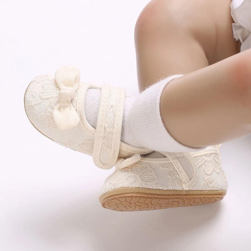 

Blotona Baby Girls Princess Shoes, Soft Bow Embroidery Flower Non-slip First Walker Shoes Toddler Casual Shoes