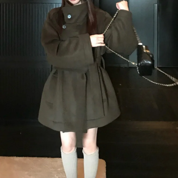 2025 Winter New Women's Fashion Temperament Wool Short Silhouette Woolen Coat Woolen Coat Women's Winter