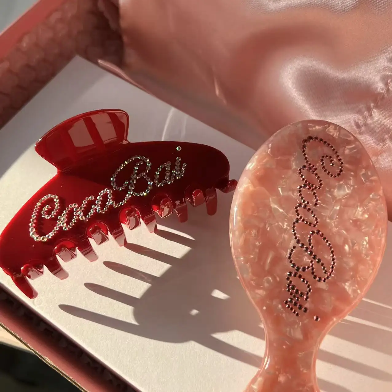 

Персонализированное украшение для волос со стразами, индивидуальное имя, заколки для волос, аксессуары для волос с индивидуальным именем, подарок на годовщину, свадебная невеста