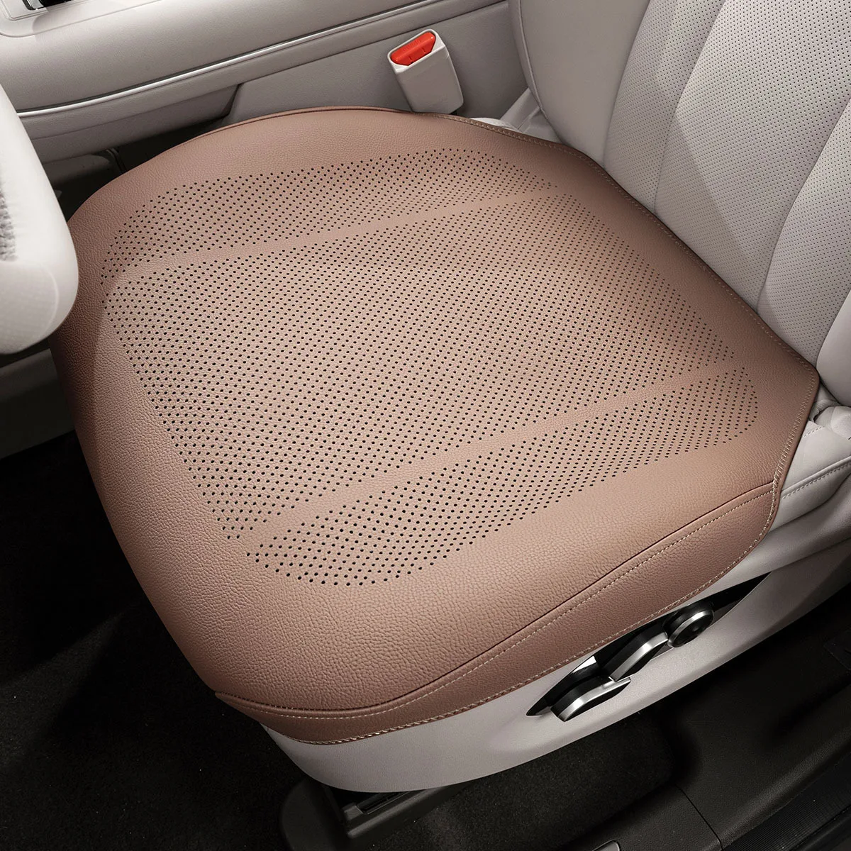 Soft Leather Car Seat Cover, Luxury Breathable Front Seat Protector Cushion  For Land Rover Range Rover Sport Evoque Freelander
