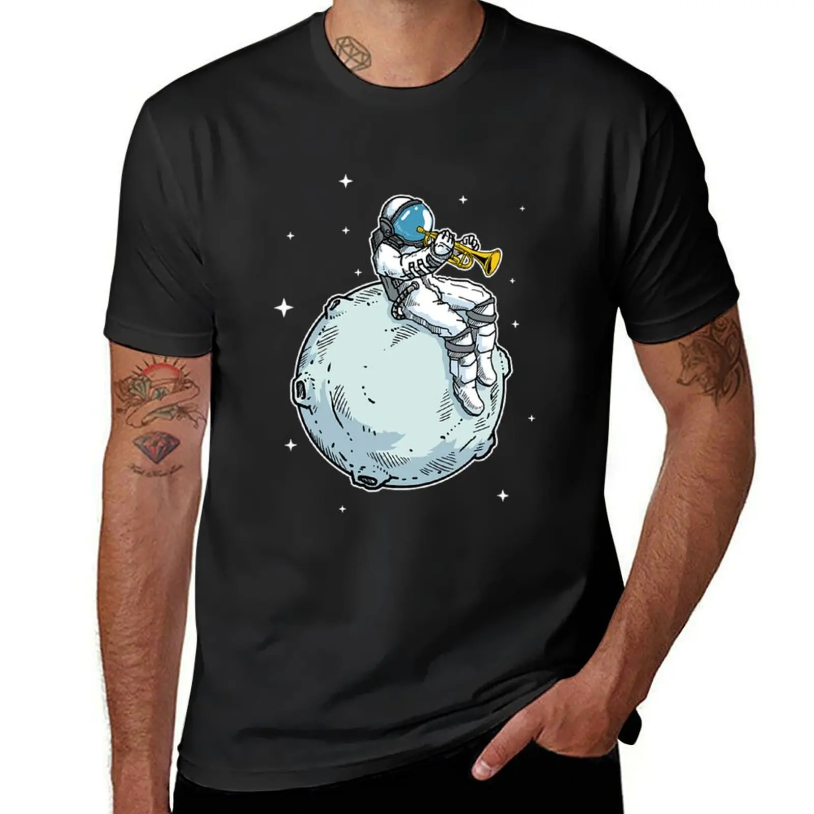 Astronaut spielt Trompete Musik Trompetenliebhaber Geschenk T-Shirt vintage hippie clothes mens big and tall t shirts