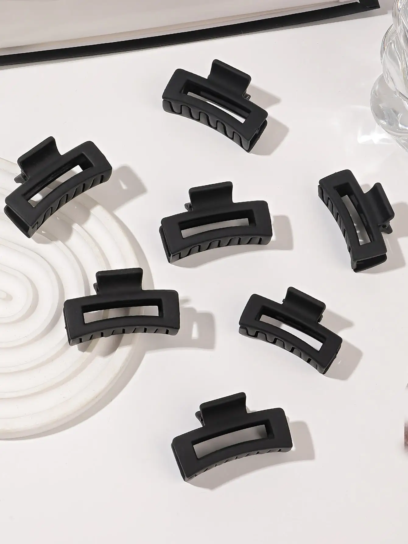 7-teiliges Mini-Set mit mattschwarzen hohen Pferdeschwanz-Haarklammern für Frauen und Mädchen, kleines rechteckiges Haar-Accessoire, rutschfeste Krabben-Haarnadel – Detail 10