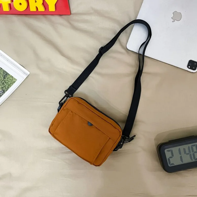 

Шикарная и современная новинка 2025 года, женская роскошная брендовая кожаная большая сумка известного дизайнера, популярная повседневная простая сумка ​