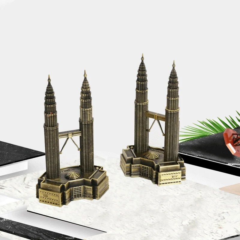Retro Alloy Crafts Kuala Lumpur Petronas Twin Towers Model for Travel Memorial Home Office Decoration