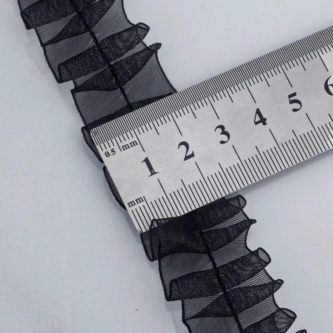 High Quality 40pcs/bag New 2.5cm Snow Gauze Fish Bone Pleated Lace Handmade DIY Clothing Cuffs Discounted Lace Accessories