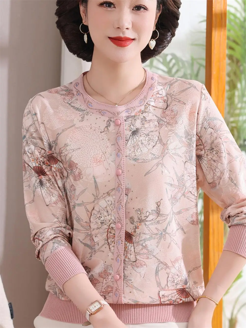 

Весенний вязаный длинный свитер-футболка для женщин среднего возраста, базовый слой, высокое качество, китайский бренд