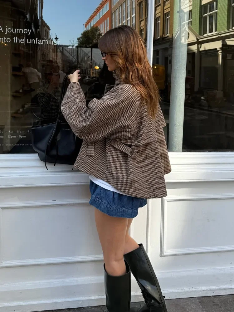 Rolák s krátkým kostkovaným kabátem pro ženy, módní dvouřadé zapínání s dlouhým rukávem, svrchní oblečení na podzim 2025, módní dámská denní ležérní bunda - náhled 4