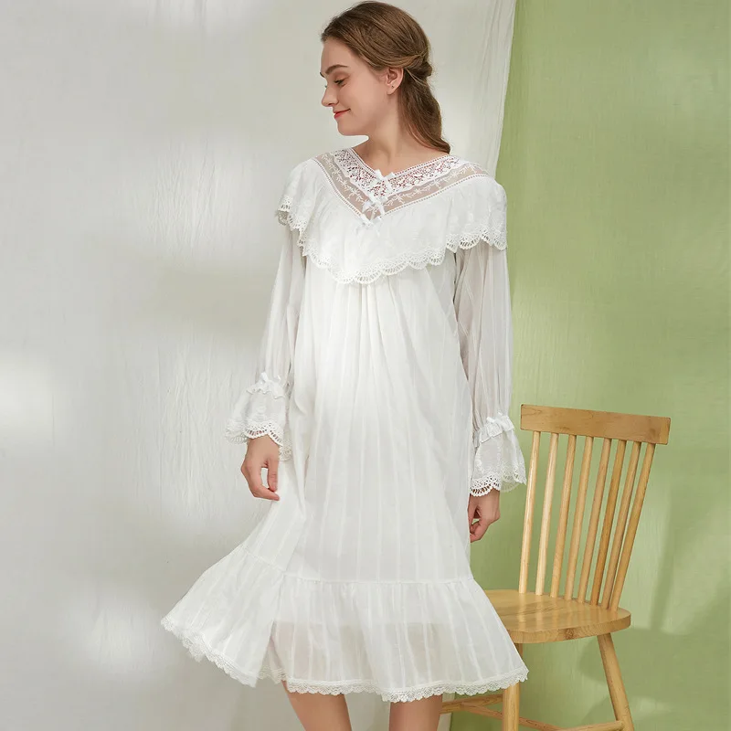 Vintage White Night Dress Women Cotton Embroidery Lace Princess Sleepwear Victorian Nightgowns Peignoir Ladies Home Lounge Wear