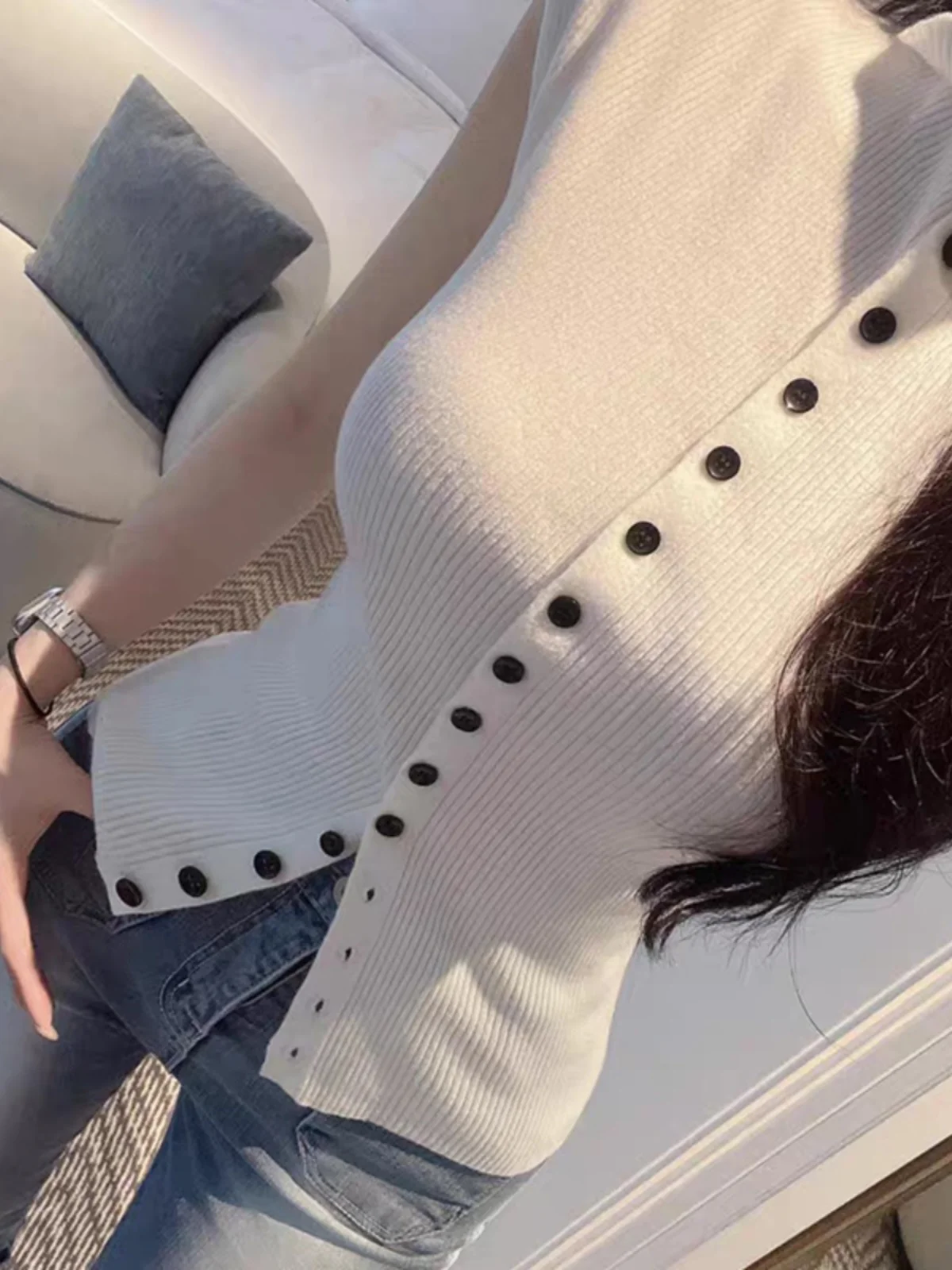 New Women's High Collar Sleeveless Knitted Vest Base Shirt Top Fashionable Versatile Commute Style Long Sleeve Button Detail
