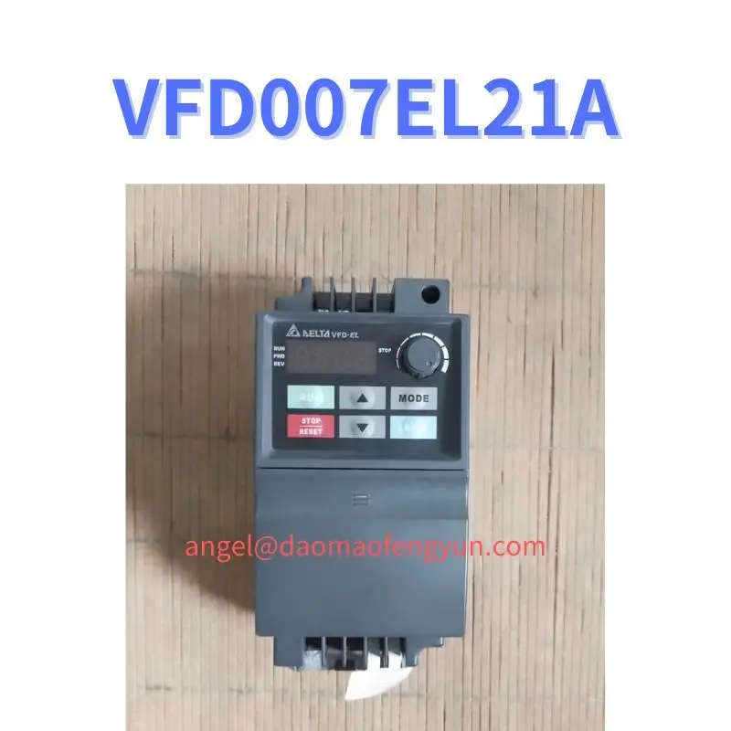 

VFD007EL21A Used inverter 0.75kW 220V operating function OK