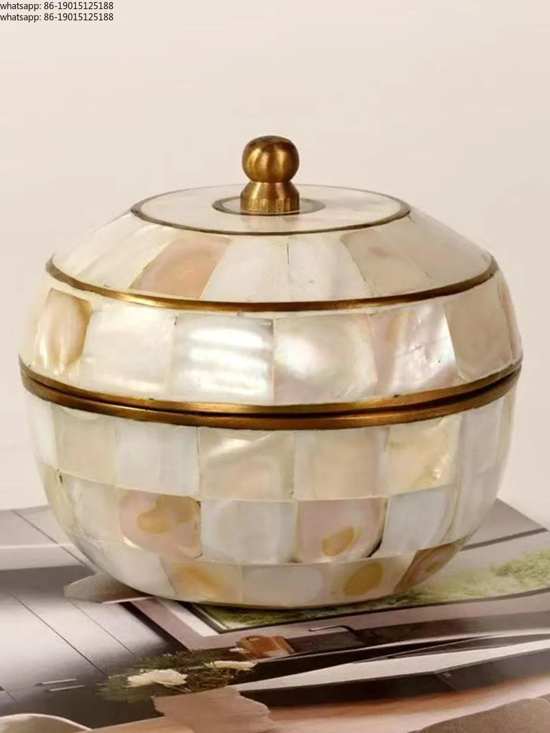 Imported shell brass jewelry box Premium jewelry box Storage box Sales office Model room Tabletop ornament