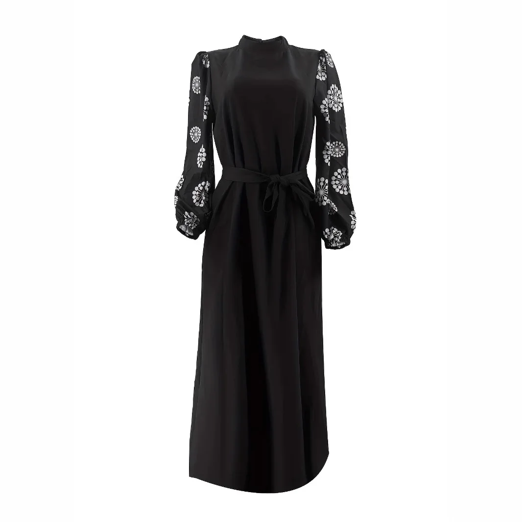 

Muslim Dress Women's Fashionable Temperament Elegant Middle Eastern High Color Stand Collar Stitched Sleeve Belt Maxi Dress