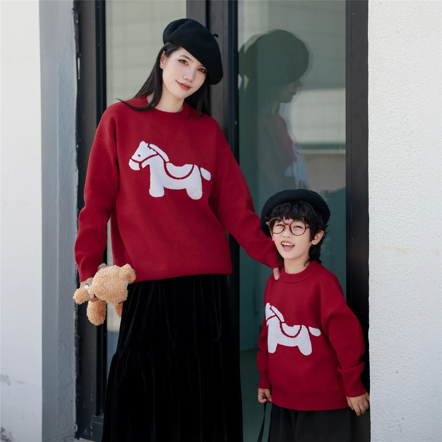 

Christmas New Year Red Horse Pattern Knitted Sweater Mother Daughter/Son Matching Outfit Soft Comfortable Toddler Kids Tops