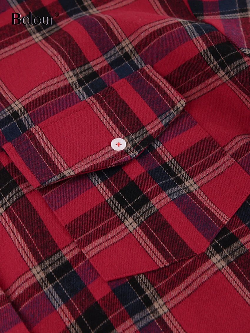 Bclout Vintage Plaid Red Blouses Women 2022 Fashion Cotton Office Lady Loose Shirts Elegant Turn Down Collar Pocket Party Shirts