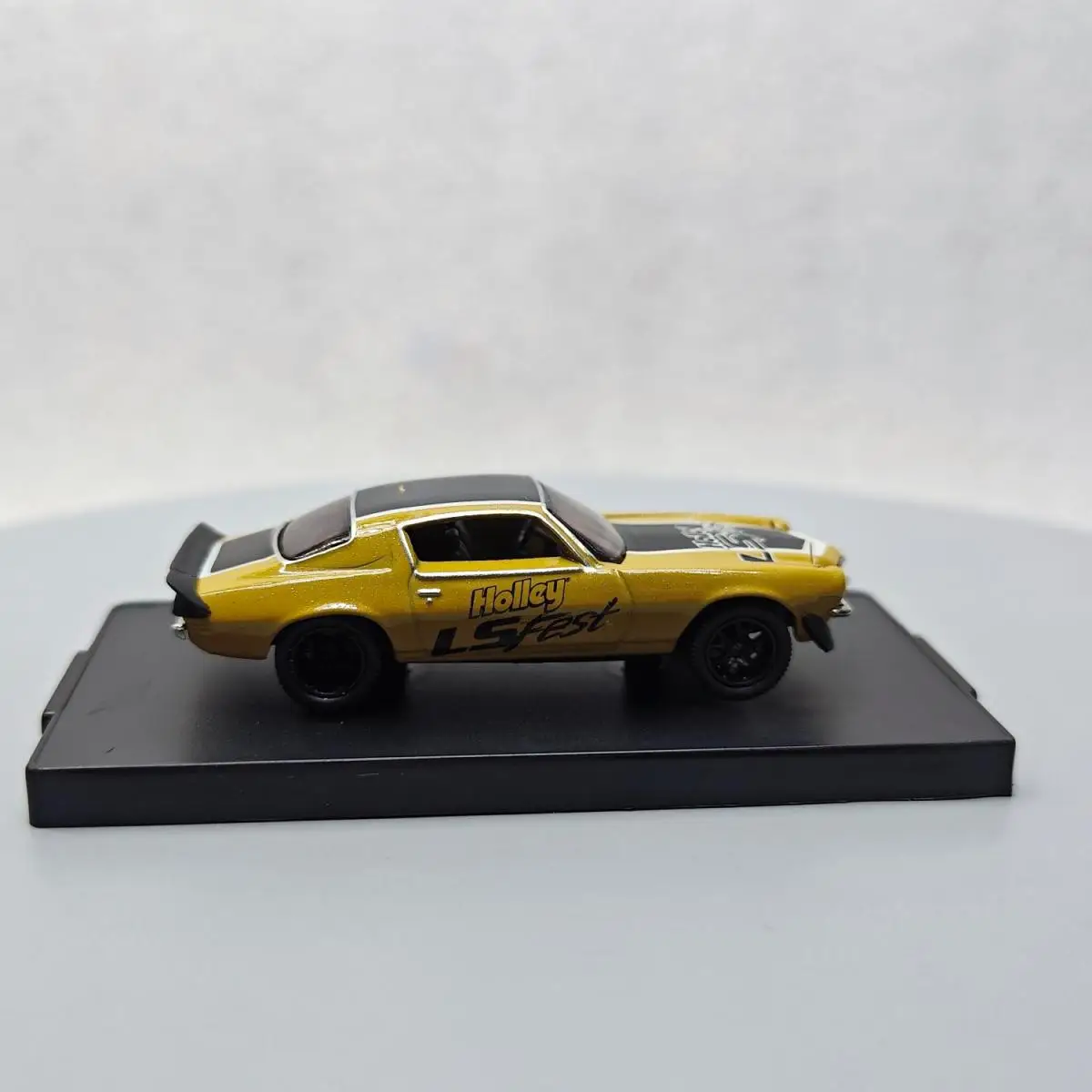 M2 Machines 1/64 1971 Camaro SS 396 Die-cast alloy car model collection display child gift