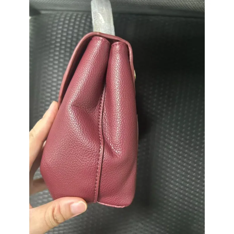 حقيبة نسائية راقية لعام 2025 بتصميم متخصص، وحدة تخزين جلدية فاخرة خفيفة، وحقيبة نسائية متعددة الاستخدامات للتنقل