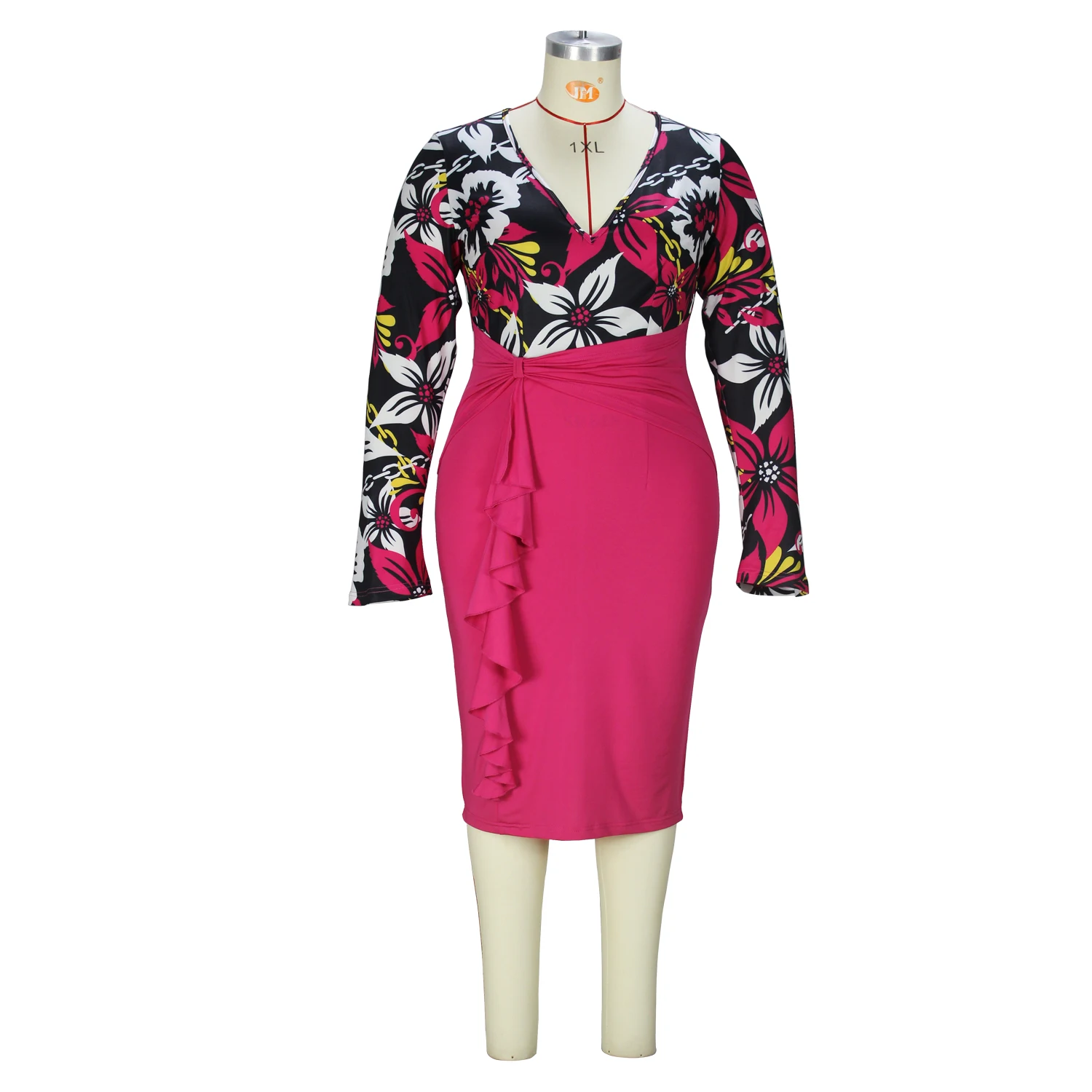 Flattering Plus Size Floral Dress with Ruched Detail and Ruffle Trim - Perfect for Casual Occasions and Everyday Wear