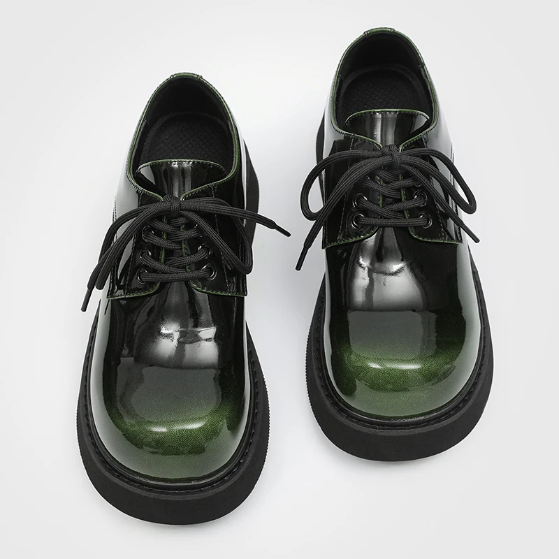 

Mickey Derby Shoe Feature A Gradient Mirror Finish Exuding A Luxurious Feel. Thick Sole Creates A Casual Fashionable Appearance